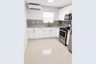 1723 Wiley St #N, Hollywood, FL 33020 - Photo 4