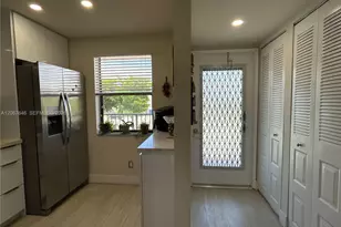 10130 Sunrise Lakes Blvd, Sunrise, FL 33322 - Photo 4