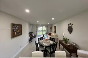 10130 Sunrise Lakes Blvd, Sunrise, FL 33322 - Photo 6