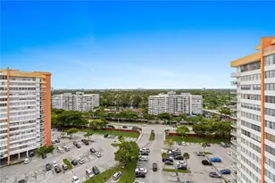 1301 NE Miami Gardens Dr, Miami, FL 33179 - Photo 28