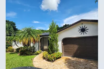 18611 SW 61st Ct, Southwest Ranches, FL 33332 - Photo 2