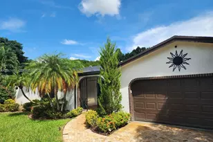 18611 SW 61st Ct, Southwest Ranches, FL 33332 - Photo 2