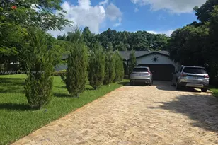 18611 SW 61st Ct, Southwest Ranches, FL 33332 - Photo 1
