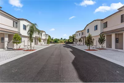 425 SW 1st St #1, Florida City, FL 33034 - Photo 22