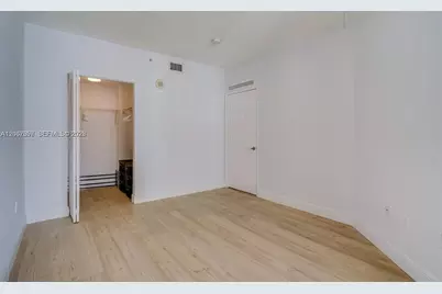 2425 SW 27th Ave #806, Miami, FL 33145 - Photo 16