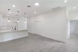 710 Peacock Ave, Lehigh Acres, FL 33974 - Photo 8
