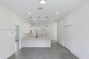 710 Peacock Ave, Lehigh Acres, FL 33974 - Photo 4