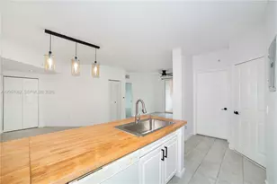 17125 N Bay Rd, Sunny Isles Beach, FL 33160 - Photo 2