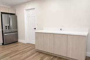 3431 NE 8th Ave, Oakland Park, FL 33334 - Photo 6