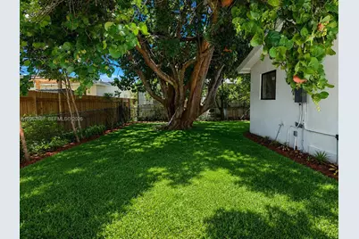 3431 NE 8th Ave, Oakland Park, FL 33334 - Photo 32