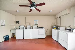 5300 Washington St, Hollywood, FL 33021 - Photo 40