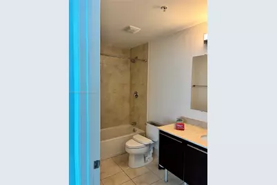1900 N Bayshore Dr #4011, Miami, FL 33132 - Photo 14