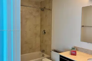 1900 N Bayshore Dr, Miami, FL 33132 - Photo 14