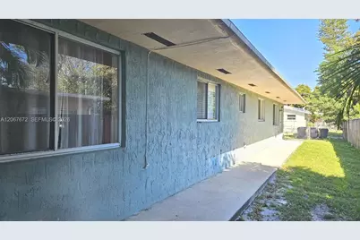 2411 Thomas St, Hollywood, FL 33020 - Photo 4