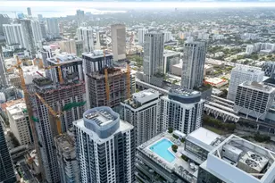 11 NE 6th St, Miami, FL 33132 - Photo 48