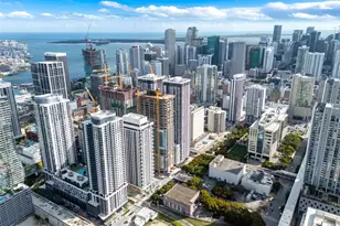 11 NE 6th St, Miami, FL 33132 - Photo 42