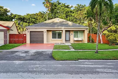 8601 SW 16th St, Pembroke Pines, FL 33025 - Photo 1