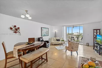 100 Golden Isles Dr #1109, Hallandale Beach, FL 33009 - Photo 10