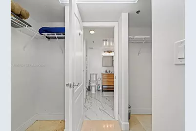 1200 Brickell Bay Dr #4019, Miami, FL 33131 - Photo 18