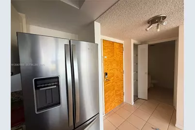 7601 E Treasure Dr #2220, North Bay Village, FL 33141 - Photo 4