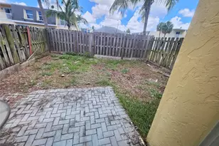 517 SW 1st Ct, Boynton Beach, FL 33435 - Photo 12
