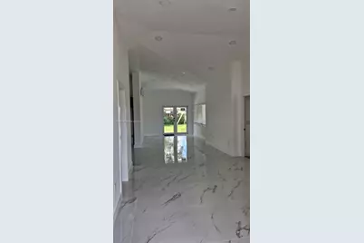 111 NE 45th St, Oakland Park, FL 33334 - Photo 8