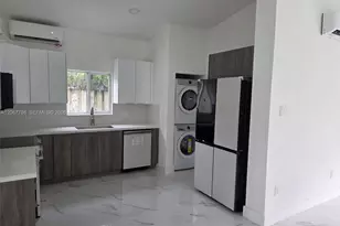 111 NE 45th St, Oakland Park, FL 33334 - Photo 6