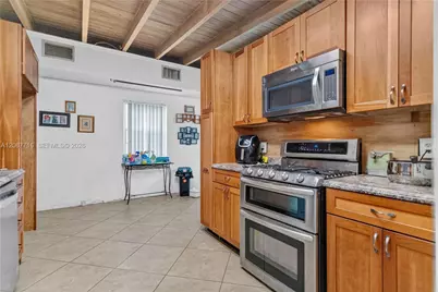 3125 SW 15th St, Fort Lauderdale, FL 33312 - Photo 10