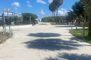 7720 Harding Ave, Miami Beach, FL 33141 - Photo 14