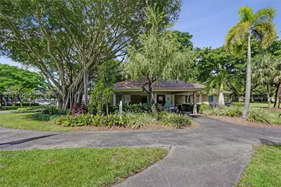 605 Oaks Dr #504, Pompano Beach, FL 33069 - Photo 24