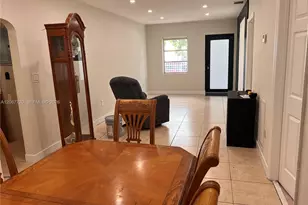 1318 NW 34th St, Miami, FL 33142 - Photo 8