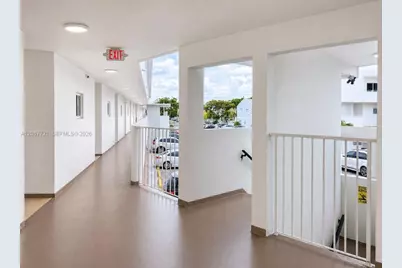 5611 W 25th Ct #8A, Hialeah, FL 33016 - Photo 6