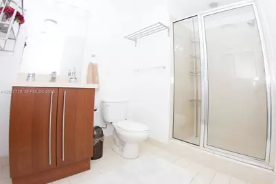 79 SW 12th St #3704-S, Miami, FL 33130 - Photo 4