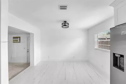 9242 SW 18th Rd, Boca Raton, FL 33428 - Photo 10