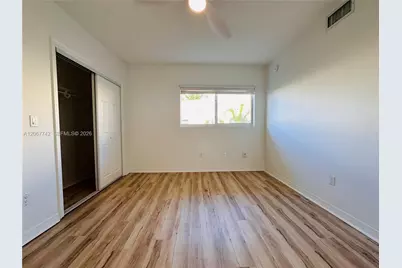 946 Bay Dr #12, Miami Beach, FL 33141 - Photo 20