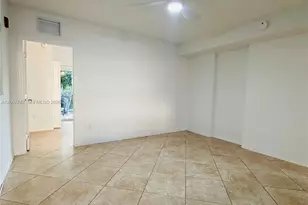 946 Bay Dr, Miami Beach, FL 33141 - Photo 10