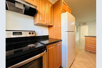 946 Bay Dr #12, Miami Beach, FL 33141 - Photo 14