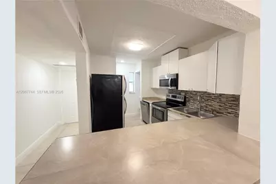 7801 S Colony Cir S #202, Tamarac, FL 33321 - Photo 4