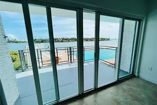 946 Bay Dr, Miami Beach, FL 33141 - Photo 1