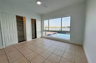 946 Bay Dr, Miami Beach, FL 33141 - Photo 14