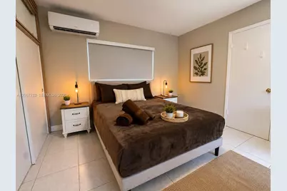 31 SW 8th St #1, Hallandale Beach, FL 33009 - Photo 10