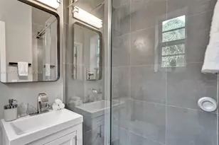 1431 Lincoln Terrace, Miami Beach, FL 33139 - Photo 30