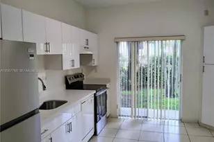 6990 NW 179th St, Hialeah, FL 33015 - Photo 4