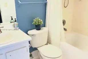 850 SW 133rd Terrace, Pembroke Pines, FL 33027 - Photo 12