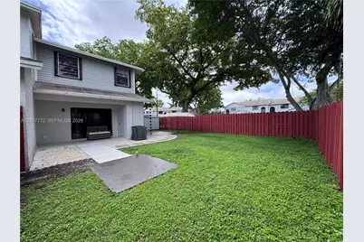 10651 NW 1st St #10651, Pembroke Pines, FL 33026 - Photo 8
