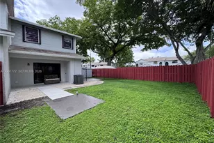 10651 NW 1st St, Pembroke Pines, FL 33026 - Photo 8