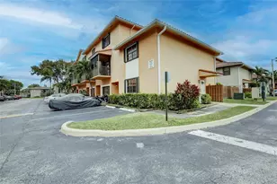 9874 Hammocks Blvd, Miami, FL 33196 - Photo 4