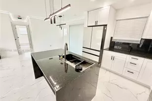 8600 Taft St, Pembroke Pines, FL 33024 - Photo 6