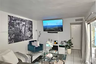 540 NW 99th Pl, Miami, FL 33172 - Photo 4