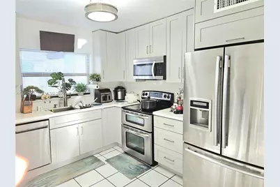 540 NW 99th Pl #540, Miami, FL 33172 - Photo 6